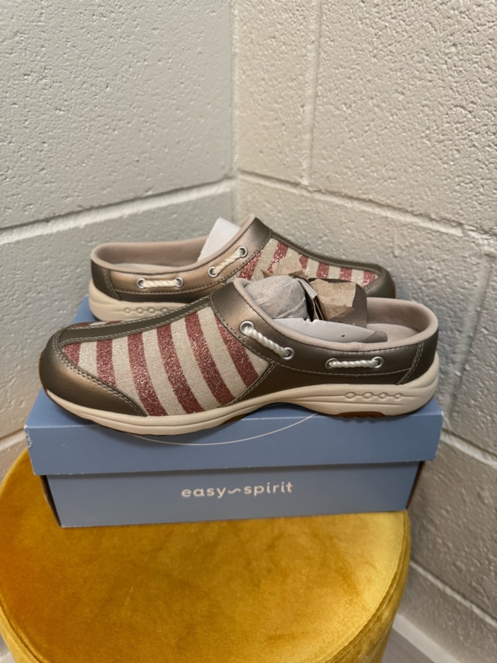 Easy Spirit Metallic Bronze and Pink Slip-On Mules